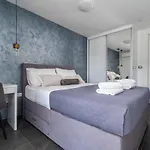 Cvita Is A Modern 5-bedroom With A Jacuzzi, A Gym And Finnish Sauna, A Heated Pool, And Amazing Views * Klis