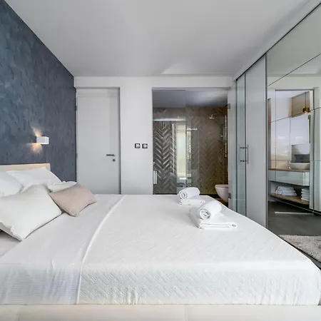 Cvita Is A Modern 5-bedroom With A Jacuzzi, A Gym And Finnish Sauna, A Heated Pool, And Amazing Views